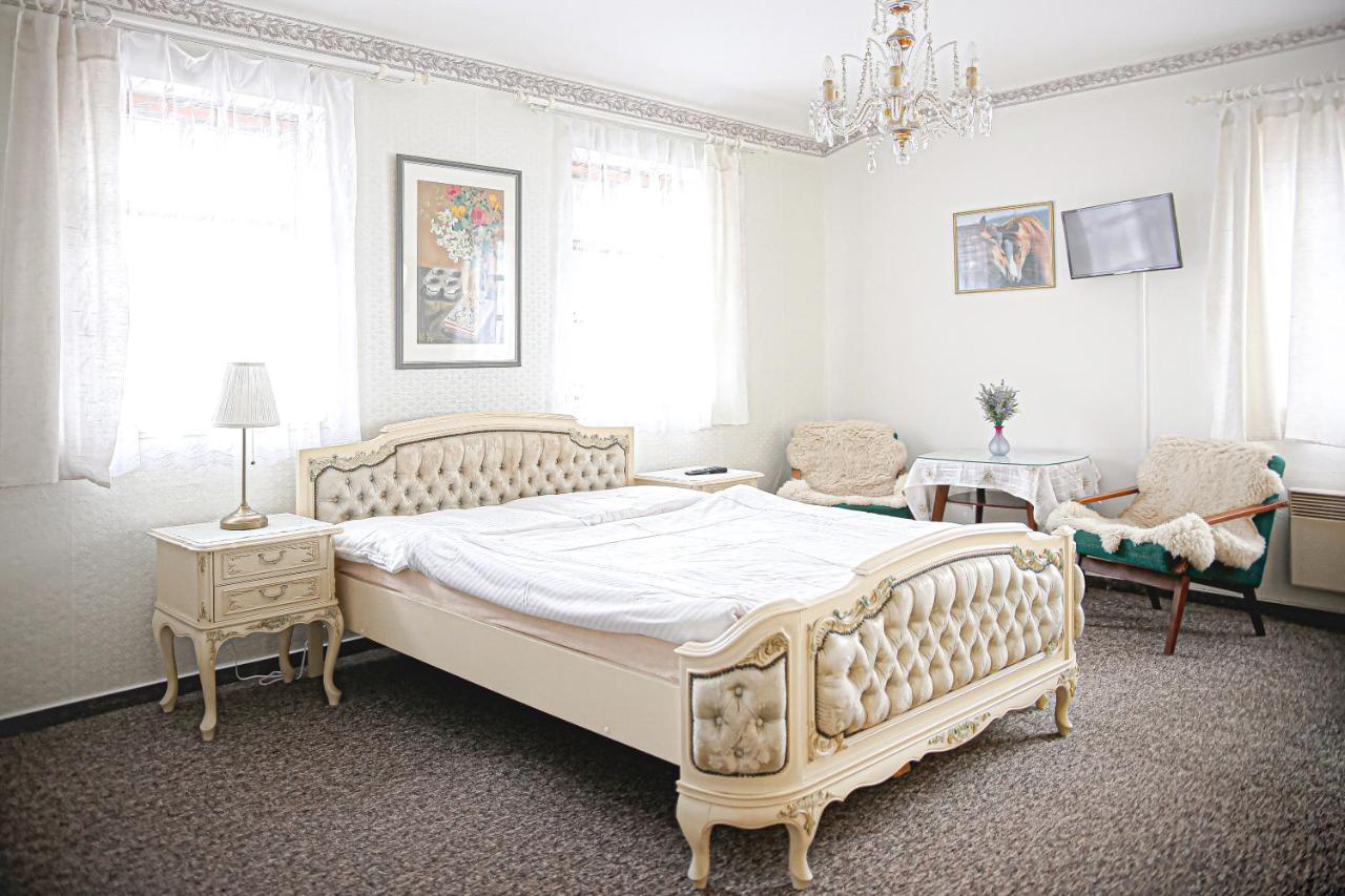 Staj Newport Hotel Dolni Domaslavice ภายนอก รูปภาพ