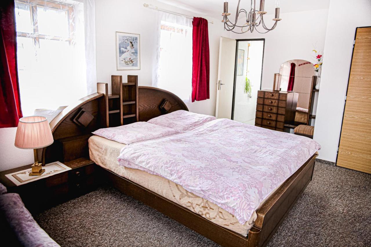 Staj Newport Hotel Dolni Domaslavice ภายนอก รูปภาพ
